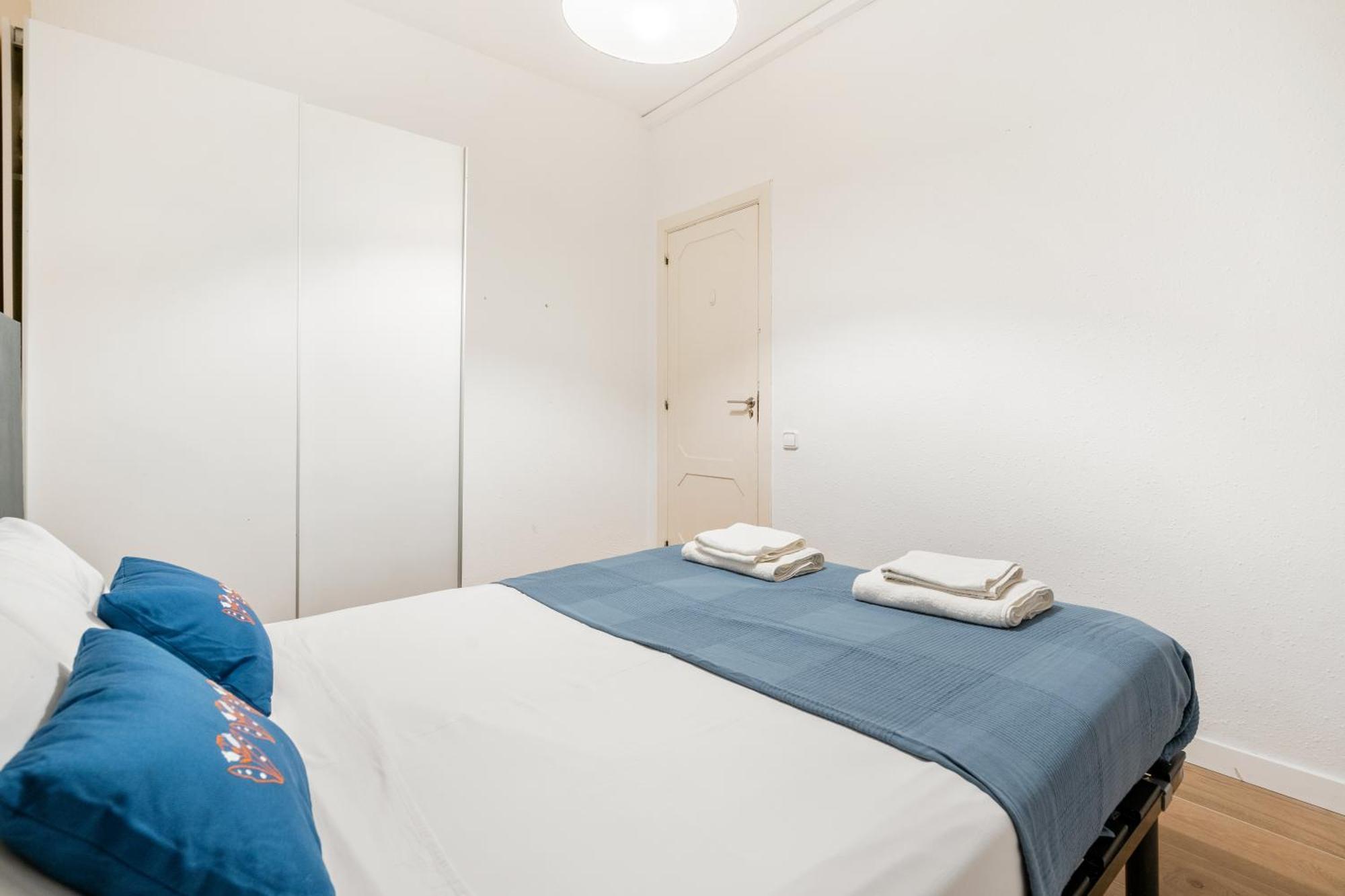 Fridays Flats Spacious 4Br Family Retreat Barcellona Esterno foto