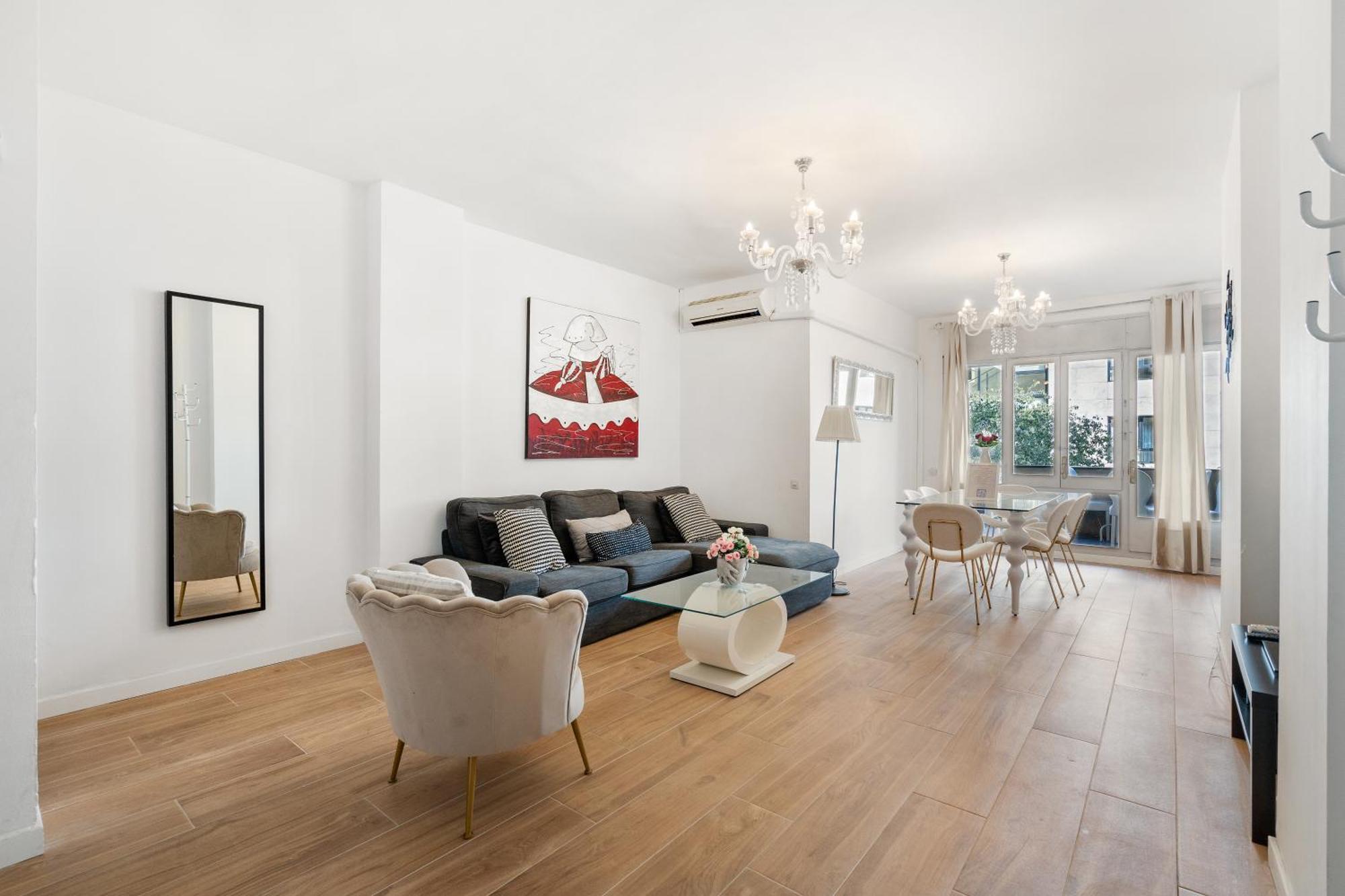 Fridays Flats Spacious 4Br Family Retreat Barcellona Esterno foto