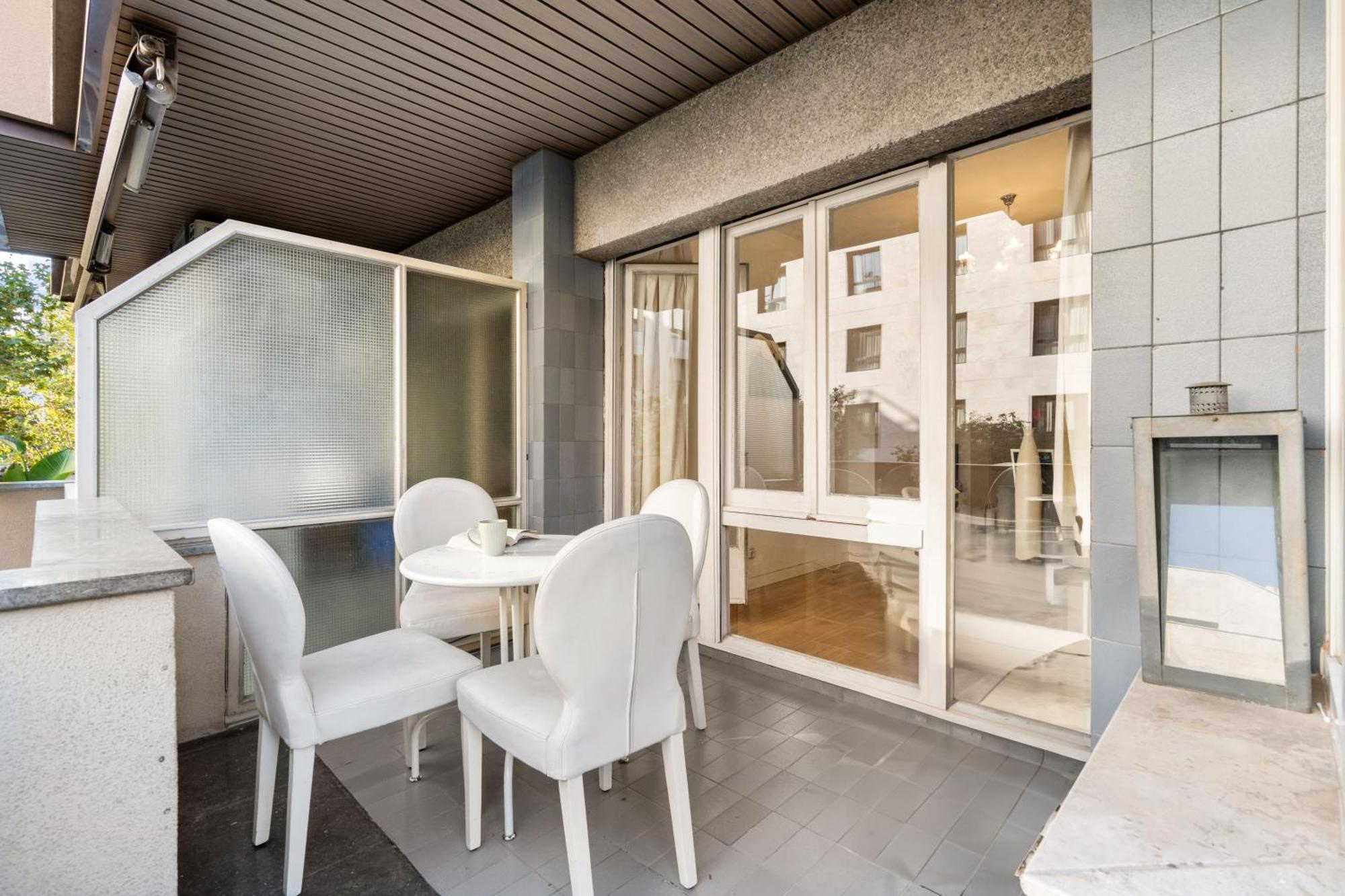 Fridays Flats Spacious 4Br Family Retreat Barcellona Esterno foto