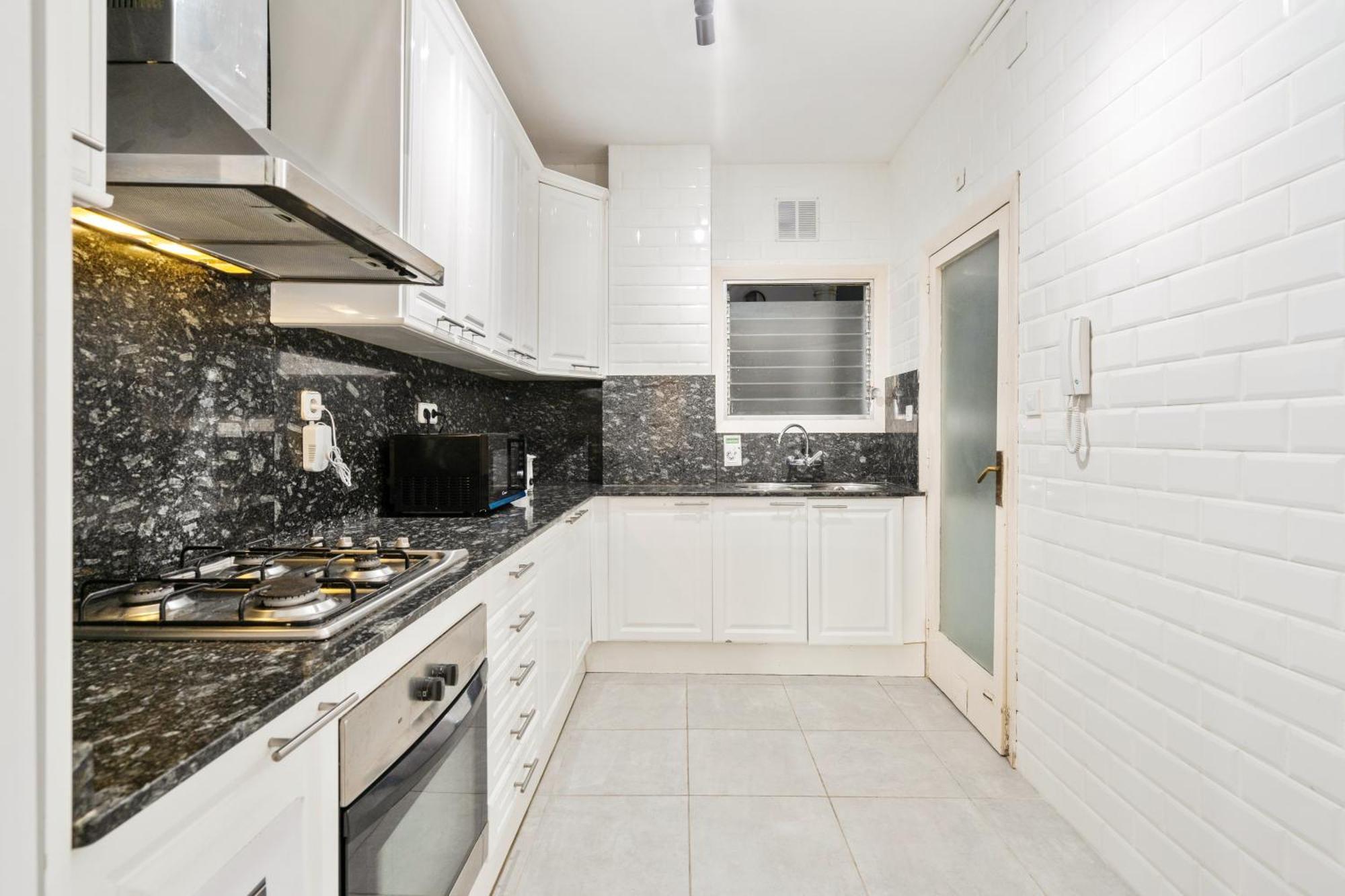 Fridays Flats Spacious 4Br Family Retreat Barcellona Esterno foto